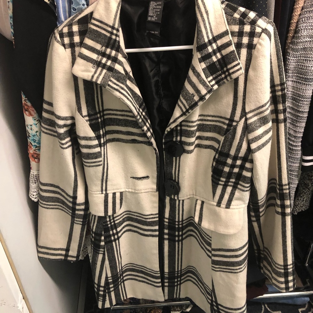 Lightweight long coat